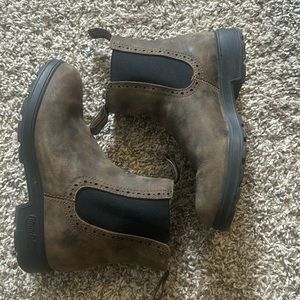 Blundstone size 5.5
